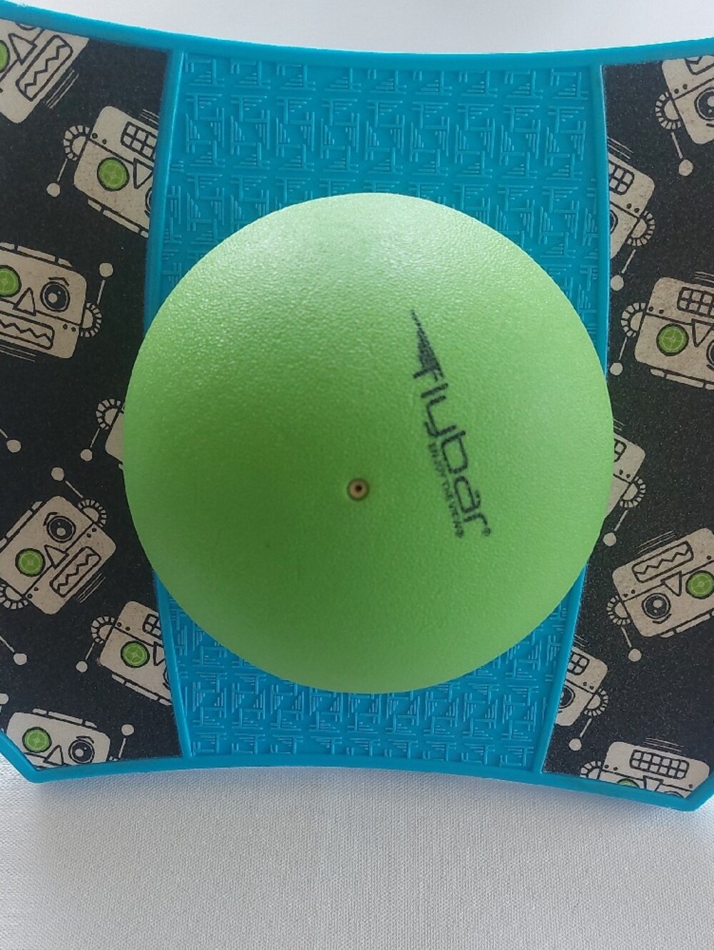 Flybar Kick-Ball - Picture 2 of 6